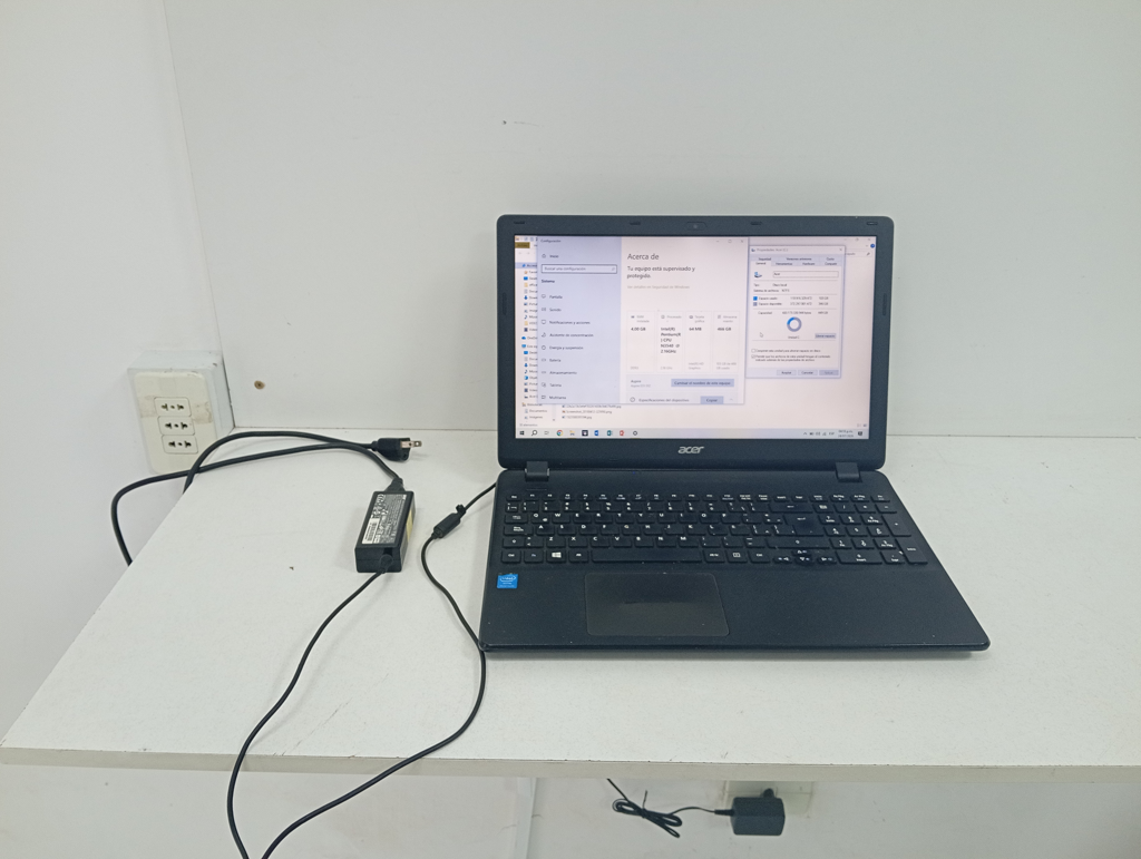 Notebook Marca Acer Modelo Aspire Es1 Procesador Intel Pentiun Memoria Ram 4 Gb Disco Duro 500 Gb Generacion No Tiene Acc Ent. Ub Hdmi L.Cd